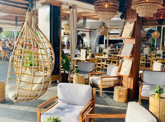 Beachfront Private In Pueblo Torviscas Sunset Harbour アデヘ